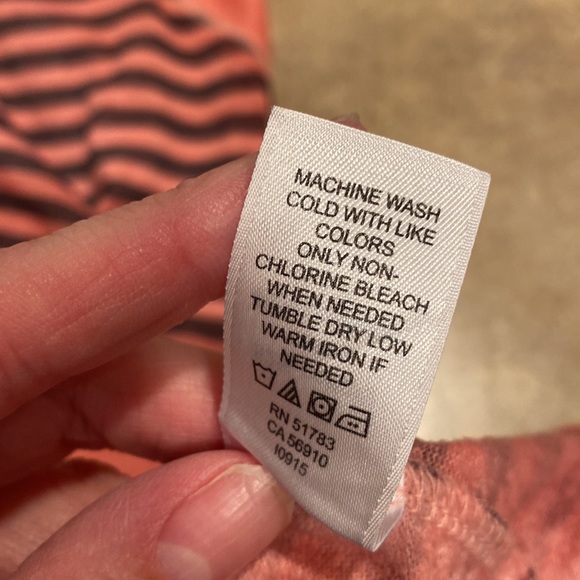 Women’s Maurices shirt size 0 - Picture 7 of 7